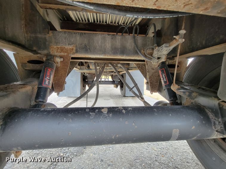 image for item KQ9149 2005 Transcraft  flatbed trailer