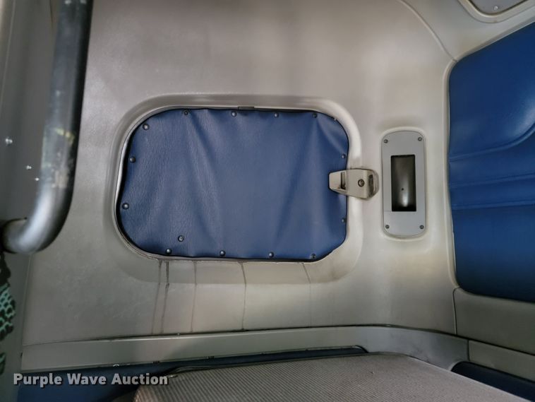 image for item KQ9150 2006 Freightliner Columbia  semi truck