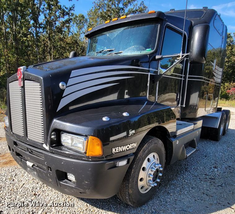 image for item KQ9189 2005 Kenworth T600  semi truck