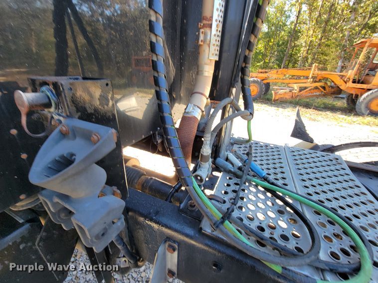 image for item KQ9189 2005 Kenworth T600  semi truck