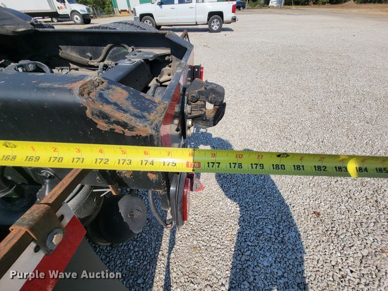 image for item KQ9191 2003 Kenworth T800  semi truck