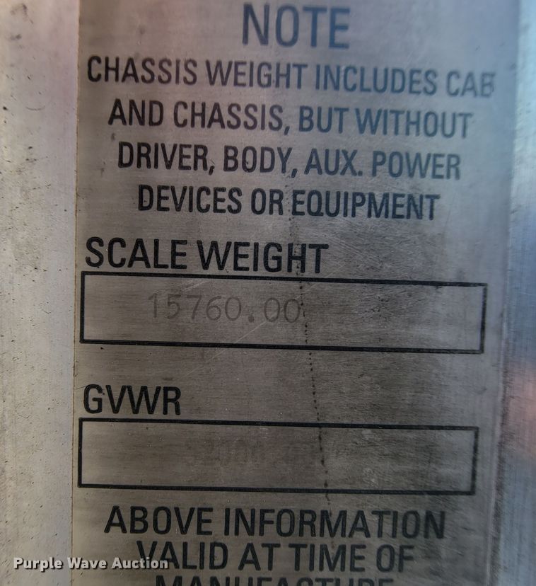 image for item KQ9191 2003 Kenworth T800  semi truck