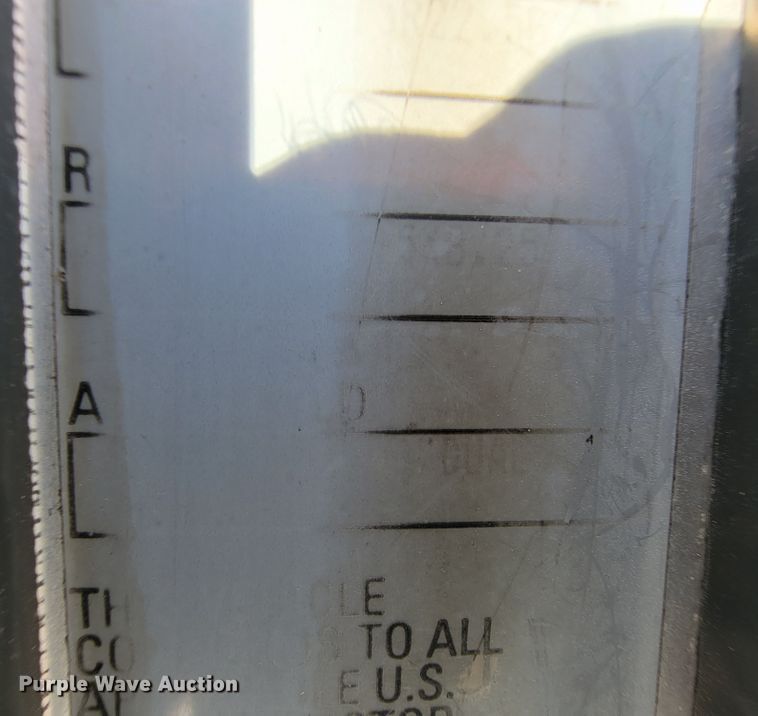 image for item KQ9191 2003 Kenworth T800  semi truck