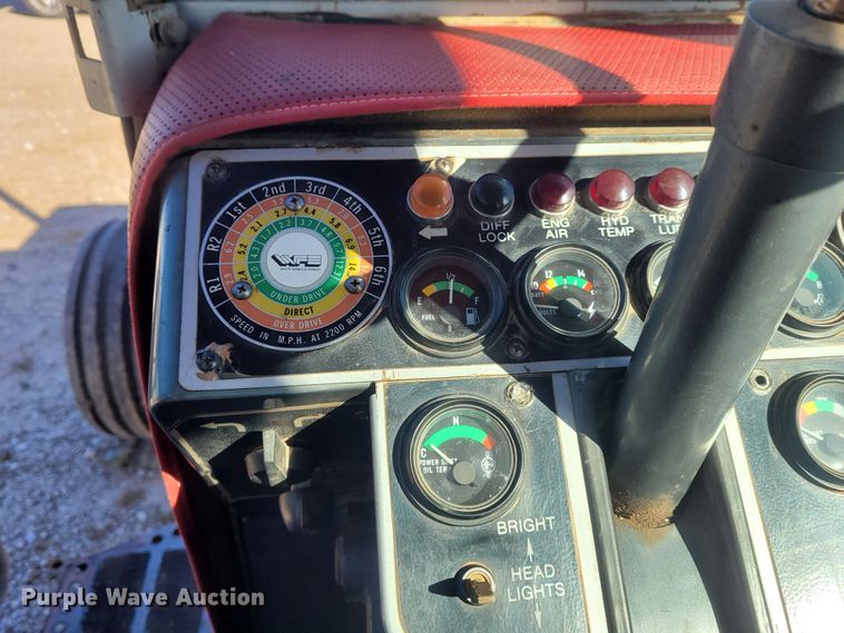 image for item BY9460 1987 White 2-155 Field Boss  tractor