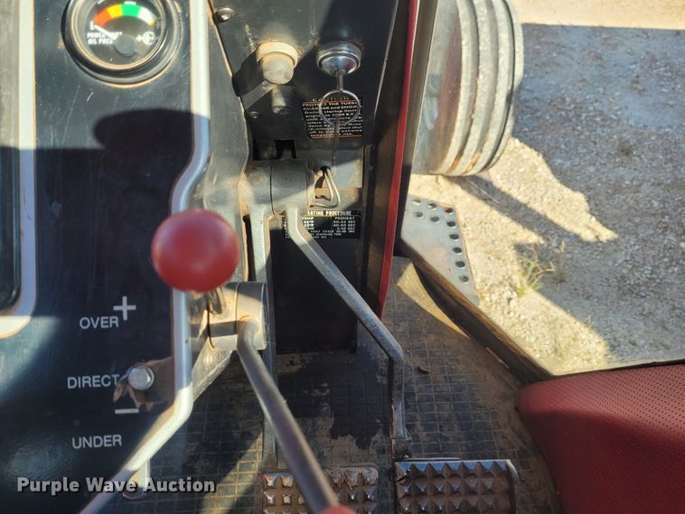 image for item BY9460 1987 White 2-155 Field Boss  tractor