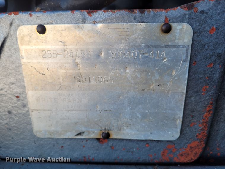 image for item BY9460 1987 White 2-155 Field Boss  tractor