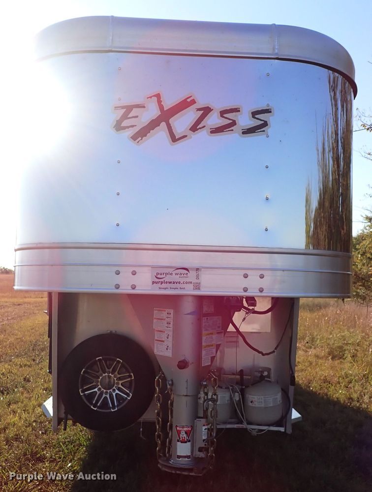 image for item DI5779 2019 Exiss STC6824LQ  livestock trailer