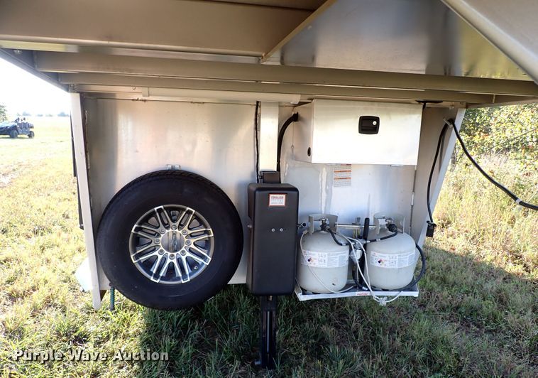 image for item DI5779 2019 Exiss STC6824LQ  livestock trailer