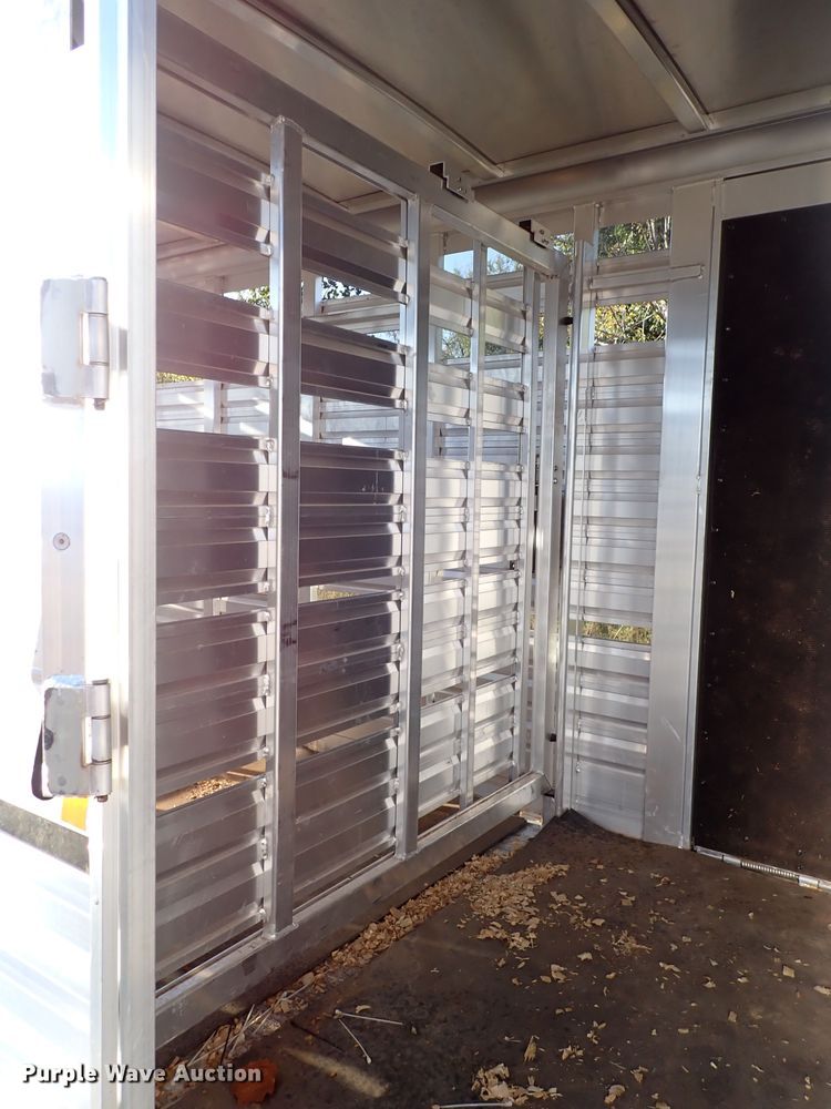 image for item DI5779 2019 Exiss STC6824LQ  livestock trailer