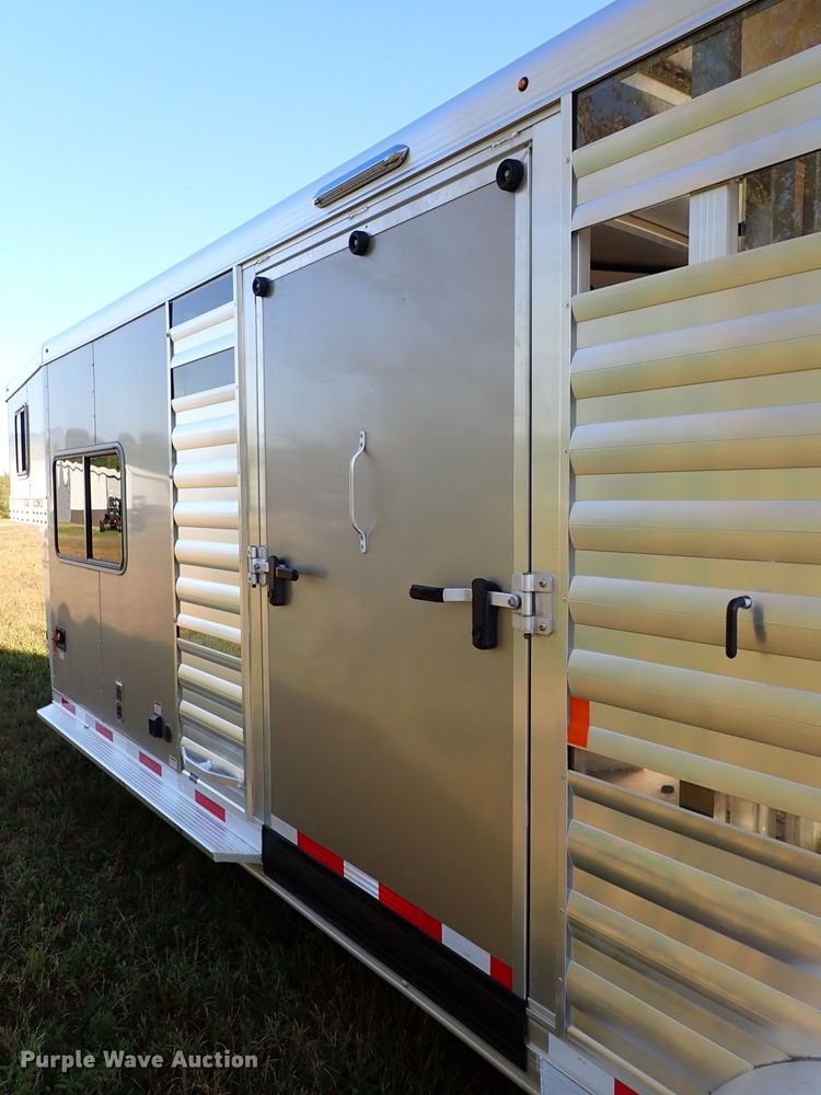 image for item DI5779 2019 Exiss STC6824LQ  livestock trailer