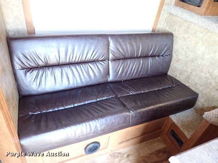 image for item DI5779 2019 Exiss STC6824LQ  livestock trailer