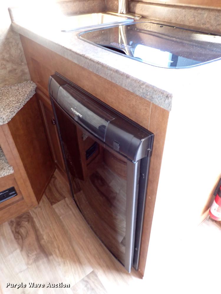 image for item DI5779 2019 Exiss STC6824LQ  livestock trailer