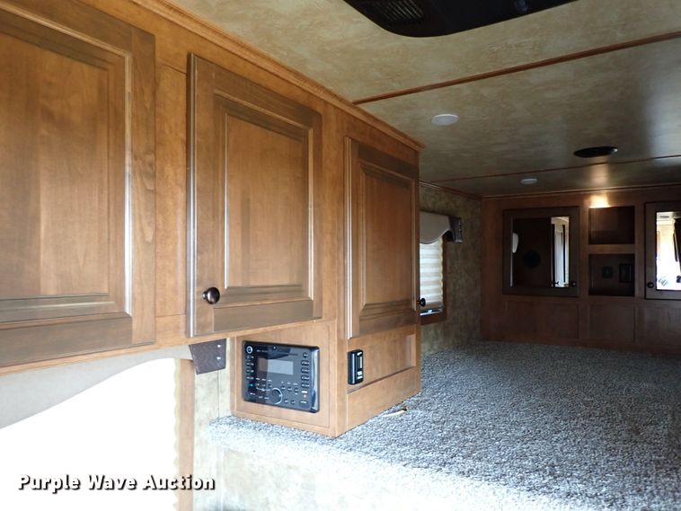 image for item DI5779 2019 Exiss STC6824LQ  livestock trailer