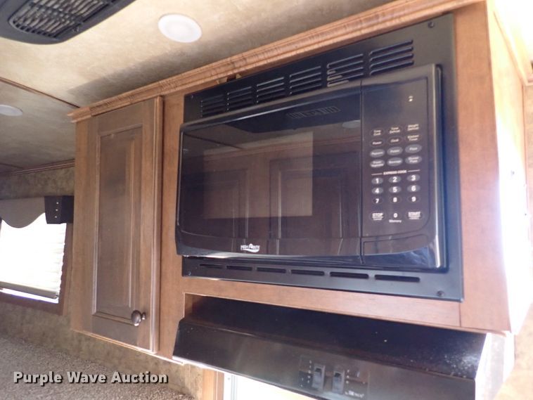 image for item DI5779 2019 Exiss STC6824LQ  livestock trailer