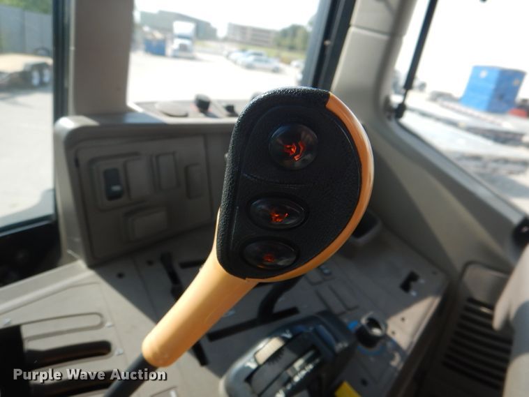 image for item DJ0554 2016 John Deere 6155M  MFWD tractor