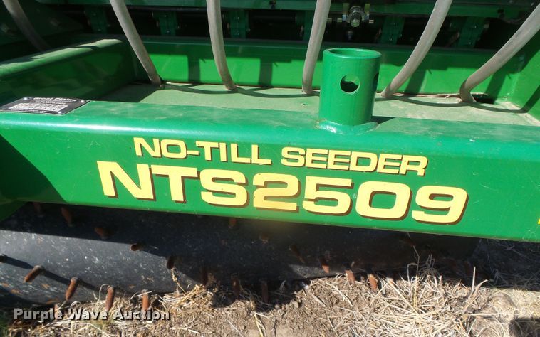 image for item DJ7499 Great Plains NTS2509  no-till seeder