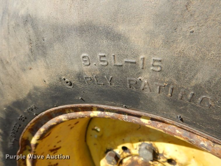 image for item DK1232 1963 John Deere 3010  tractor