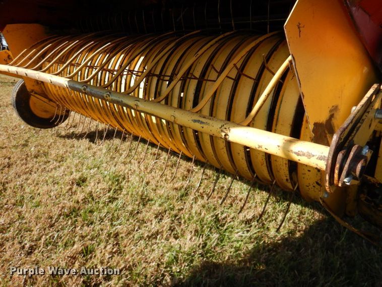 image for item DK1233 New Holland 855  round baler