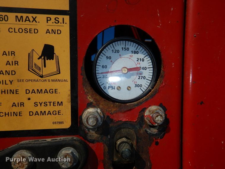 image for item DK1233 New Holland 855  round baler