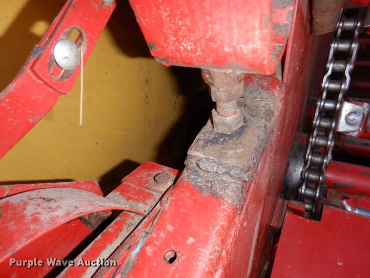 image for item DK1233 New Holland 855  round baler