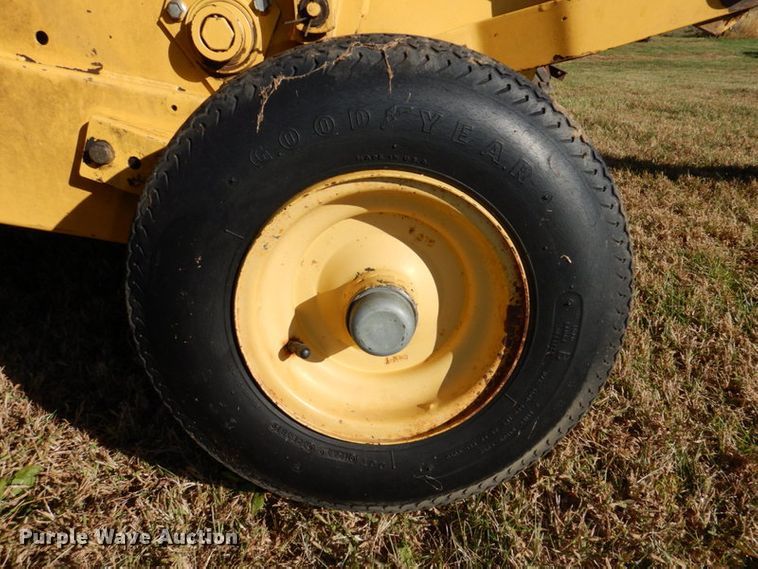 image for item DK1233 New Holland 855  round baler