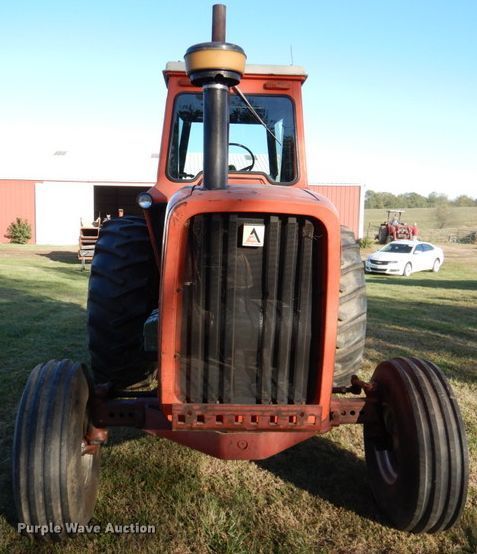 image for item DK1234 1975 Allis Chalmers 7040  tractor