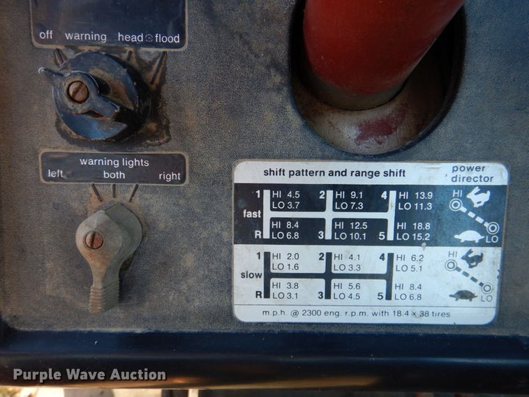 image for item DK1234 1975 Allis Chalmers 7040  tractor