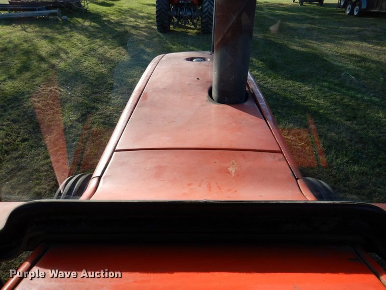 image for item DK1234 1975 Allis Chalmers 7040  tractor