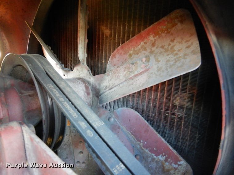 image for item DK1234 1975 Allis Chalmers 7040  tractor