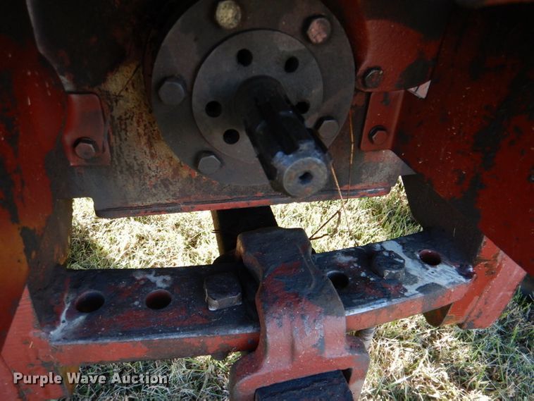 image for item DK1234 1975 Allis Chalmers 7040  tractor