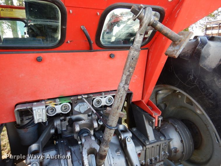image for item DK1235 1978 Massey Ferguson 1085  tractor