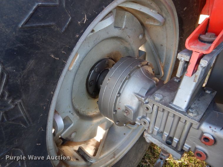 image for item DK1235 1978 Massey Ferguson 1085  tractor