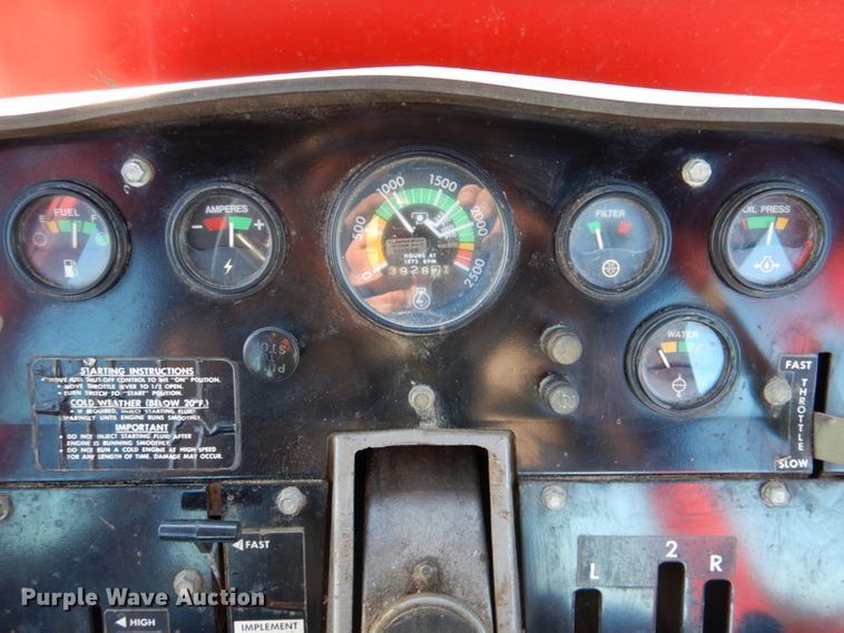 image for item DK1235 1978 Massey Ferguson 1085  tractor