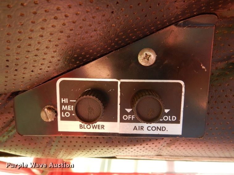 image for item DK1235 1978 Massey Ferguson 1085  tractor