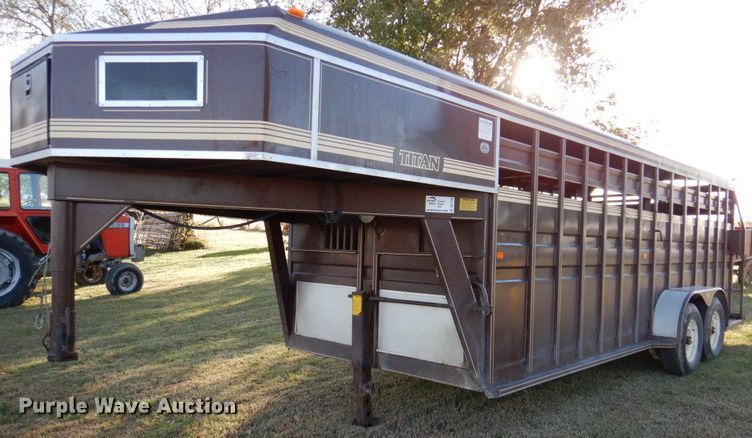image for item DK1236 1991 Titan  livestock trailer