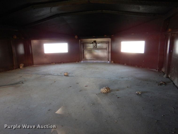 image for item DK1236 1991 Titan  livestock trailer