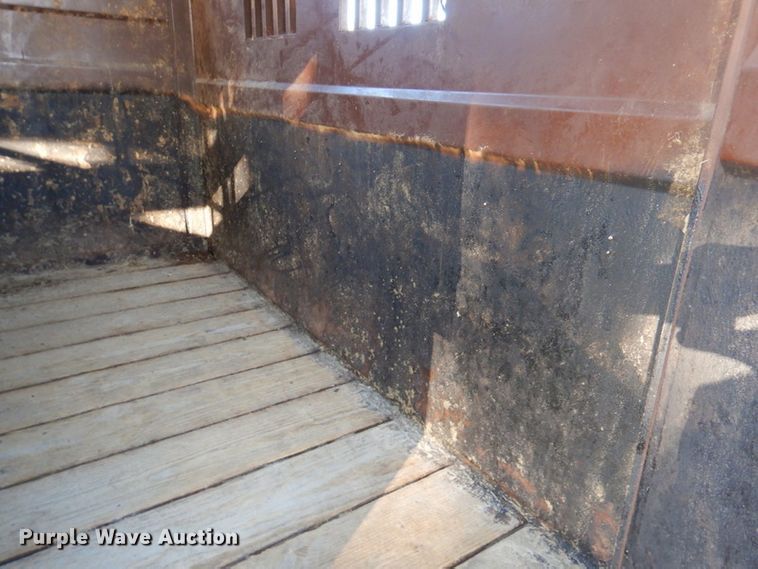 image for item DK1236 1991 Titan  livestock trailer