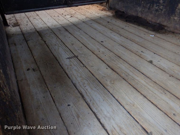 image for item DK1236 1991 Titan  livestock trailer