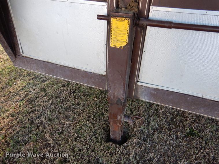 image for item DK1236 1991 Titan  livestock trailer