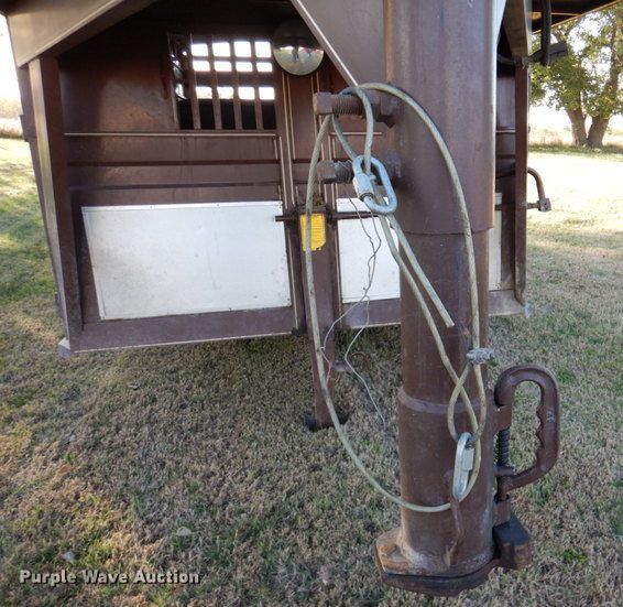 image for item DK1236 1991 Titan  livestock trailer