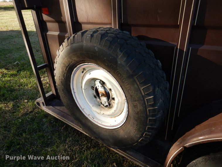 image for item DK1236 1991 Titan  livestock trailer