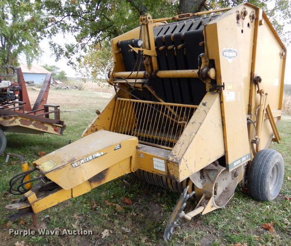 image for item DK1244 1980 Vermeer 605F  round baler