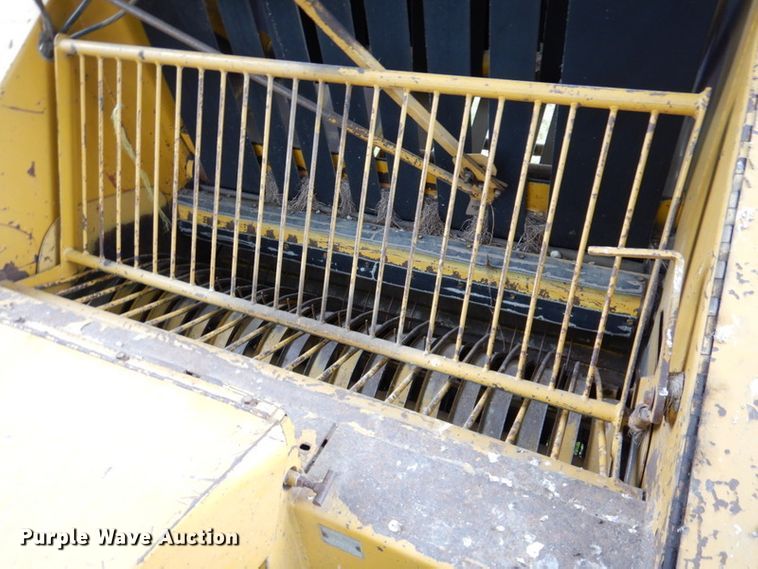 image for item DK1244 1980 Vermeer 605F  round baler