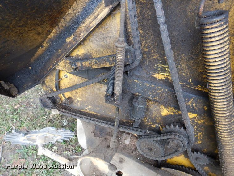 image for item DK1244 1980 Vermeer 605F  round baler