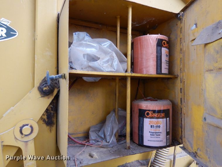 image for item DK1244 1980 Vermeer 605F  round baler