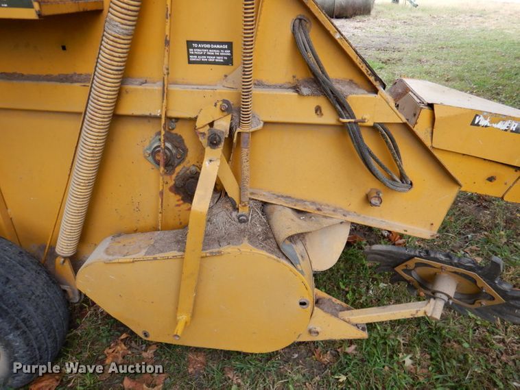 image for item DK1244 1980 Vermeer 605F  round baler