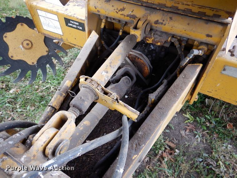 image for item DK1244 1980 Vermeer 605F  round baler