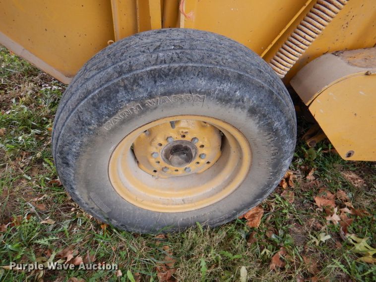 image for item DK1244 1980 Vermeer 605F  round baler