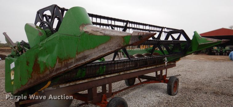 image for item DK1257 1993 John Deere 920  flex head