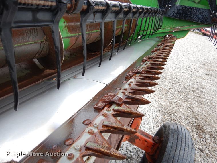 image for item DK1257 1993 John Deere 920  flex head